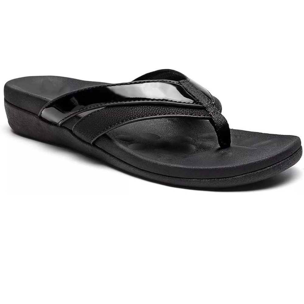 MEGNYA Comfortable Flip Flops for Women, Arch Support Walking Sandals Outdoor 9